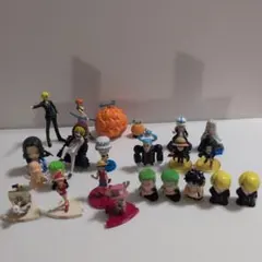 ワンピース ミニフィギュア 17体セット - メルカリ