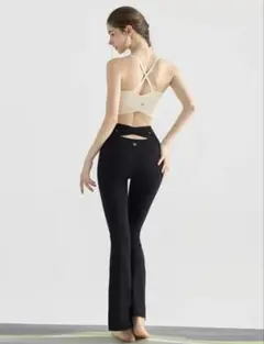 yomoment フレアヨガパンツ カーキ