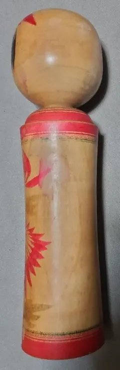 花模様 木製こけし 作家名サイン入り - メルカリ