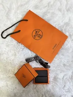HERMES オレンジ ショップ袋と指輪用ボックス