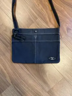 Lacoste レザーショルダーバッグ 黒 swag drip - メルカリ