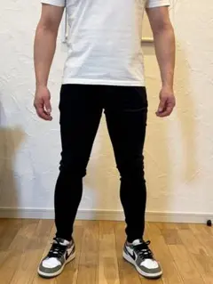 アメリカンイーグル　サイズ　us6 黒　スキニー　ジェギング　ブラック　人気