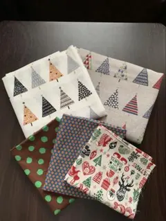 クリスマスハギレ生地など5枚セット
