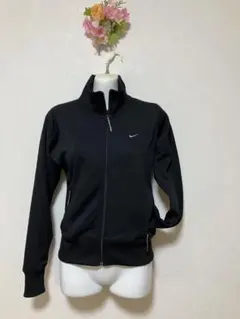 【NIKE】✨Sサイズ✨トレーナーウェア✨ブラック系✨ドライフィット