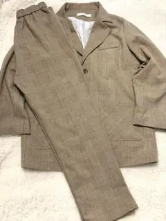 スーツ　ジャケット、パンツ　セット　ライトブラウン系