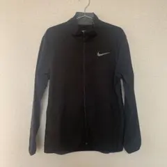 NIKE　ナイロンジャケット　黒　Mサイズ