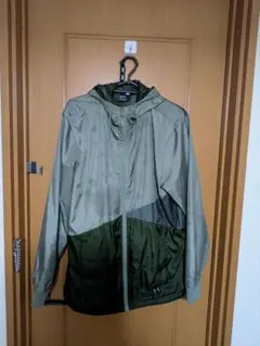 【アンダーアーマー】1320272 フード付きジャケット LG