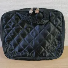 MARY QUANTキルティングトラベルポーチ