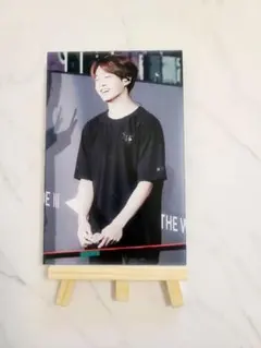 bts グク　写真　額縁