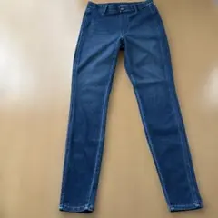ユニクロ　ウルトラストレッチレギンスパンツ