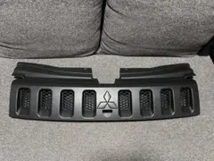 マイナーチェンジ前デリカD5 フロントグリル チッピング塗装品 - メルカリ