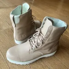 adidas OUTDOOR BOOT W ベージュ　アウトドア　ブーツのサムネイル