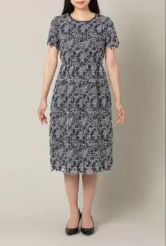 ローズティアラ　ジュエルフラワーケミカル刺繍ワンピース　４2 ダークブルー