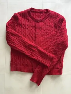 お値下げ大歓迎‼️ ケーブル編み赤ニットカーディガン