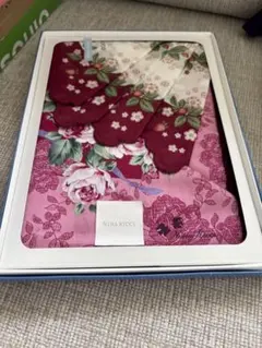NINA RICCI フラワー柄ハンカチセット