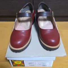 ヨースケ 箱付き ストラップ付きパンプス 赤/茶のサムネイル