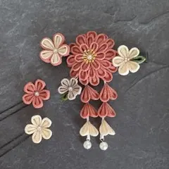 つまみ細工　髪飾り　✴︎音✴︎くすみピンク　単品小花お色選択可能です♪ No.414