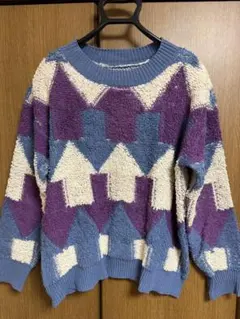 幾何学模様 フリース風ニットセーター