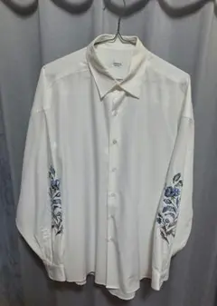 JUNRED　メンズ ホワイト 花柄刺繍 シャツ