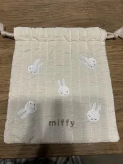 ミッフィー 巾着ポーチ　キルトポーチ　イブルポーチ