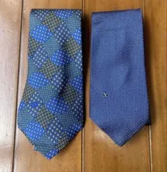 Valentino 幾何学模様 ネクタイ　2本