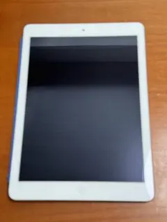 iPad Air 32GB / Wi-Fiモデル【MD789J/B】 Apple iPad Air Wi-Fiモデル 32GB MD789J/B [シルバー]投稿画像