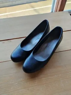 【幅広3E】moss phlox フォーマルパンプス 黒 23.5cm EEE