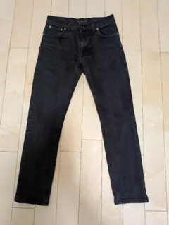 Nudie Jeans スキニーデニム ブラック W31 L32のサムネイル