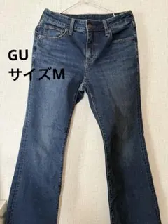 【GU】スリムフレアジーンズ Mサイズ