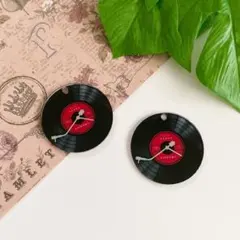 【2342】アクリルチャーム レコード ２個 350円