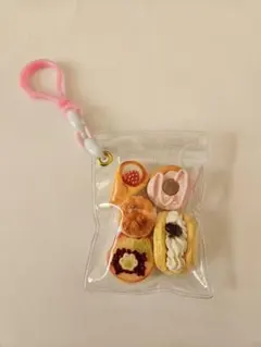 96#キャンディバッグキーホルダー ガチャ詰めポーチ風 - メルカリ