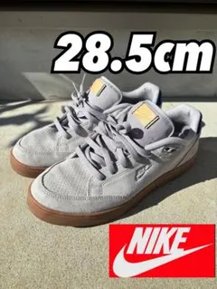 NIKE スニーカー グレー 28.5cm