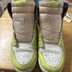Nike Air Jordan 1 Retro High OG Voltのサムネイル
