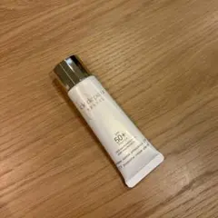 クレ・ド・ポー ボーテ　日焼け止めクリーム　アイボリー