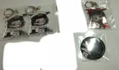 ニート部 DMMスクラッチ PUS アクスタ アクキー 缶バッジ DD - メルカリ