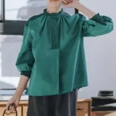 未使用　studio CLIP　はなさんコラボ幾何学柄刺繍ブラウス　綿麻　リネン