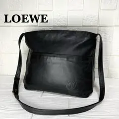 ✨極美品✨☘️LOEWE☘️✨ショルダーバッグ✨アナグラム✨ナッパレザー✨黒✨
