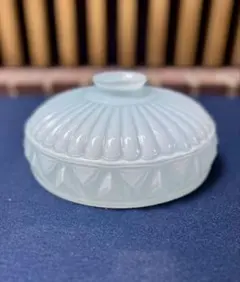 和製アンティーク 大正ロマン フリル金魚鉢形 ランプシェード - メルカリ