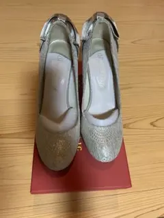 オリエンタルトラフィック　パンプスのサムネイル