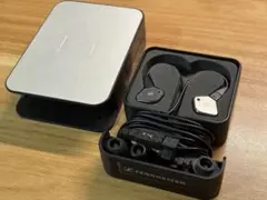 Item thumbnail for item 9f235aa4-1211-4d70-abde-9d5ca255c5d2