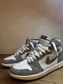 NIKE Air Jordan 1 High OG グレー