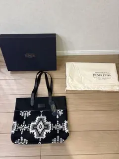 PENDLETON トートバッグ ネイティブ柄 ブラックのサムネイル