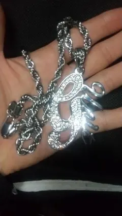 Item thumbnail for item 05e1cefa-8bf4-45f7-98b3-7f9799720292