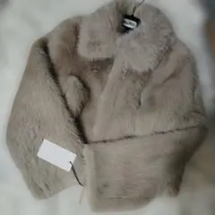 最終価格！日本サイズМ位　今季ZARA　ファージャケットコート　グレーベージュＳ