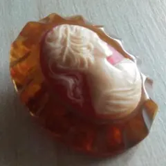最終お値下げ☆　カメオブローチ＆ペンダントトップ