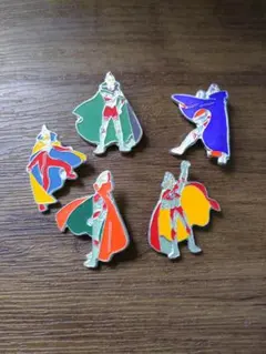 2025年最新】ウルトラマンピンバッチの人気アイテム - メルカリ