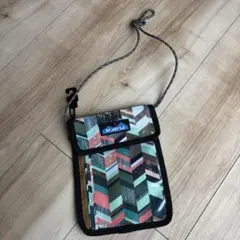 KAVU ネックウォレット サコッシュ ヘリンボーン柄のサムネイル