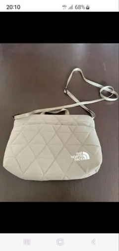 【希少カラー ベージュ】ジオフェイスポーチ