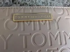 TOMMY HILFIGER ピンク 長財布