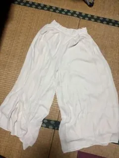 INGNI ホワイトパンツのサムネイル
